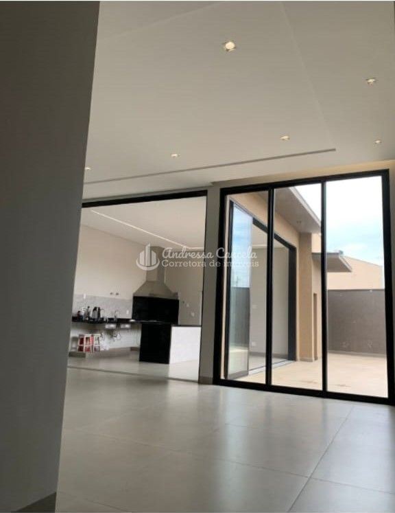 Casa, 3 quartos, 251 m² - Foto 3