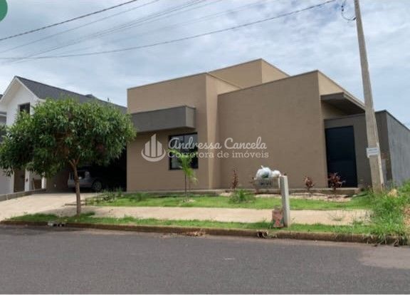 Casa, 3 quartos, 251 m² - Foto 1