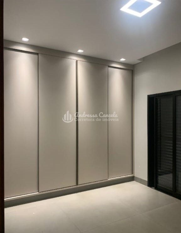 Casa, 3 quartos, 251 m² - Foto 2