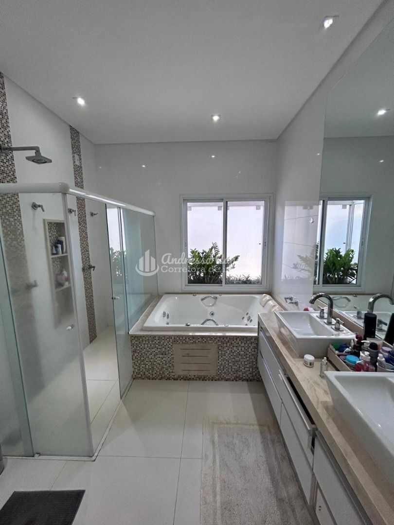 Casa, 4 quartos, 300 m² - Foto 13