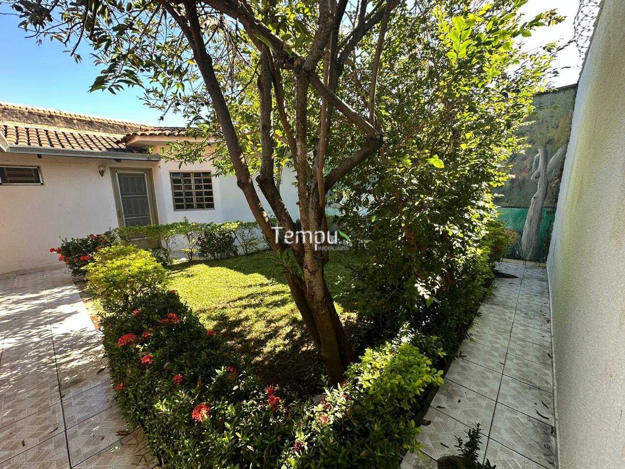 Casa, 4 quartos, 180 m² - Foto 4