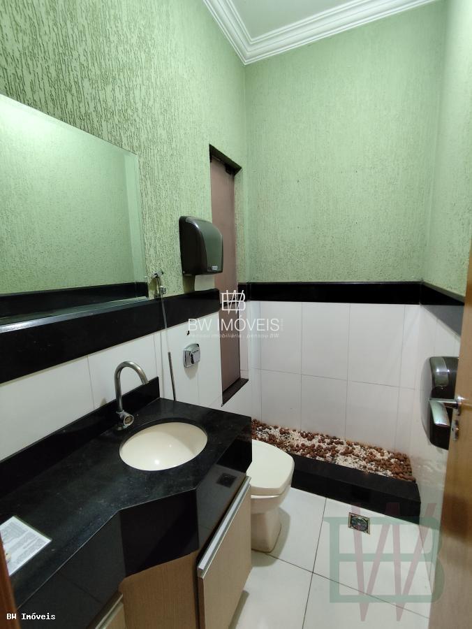 Casa, 3 quartos, 210 m² - Foto 13