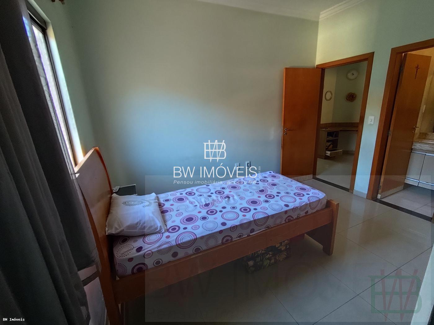 Casa, 3 quartos, 210 m² - Foto 26