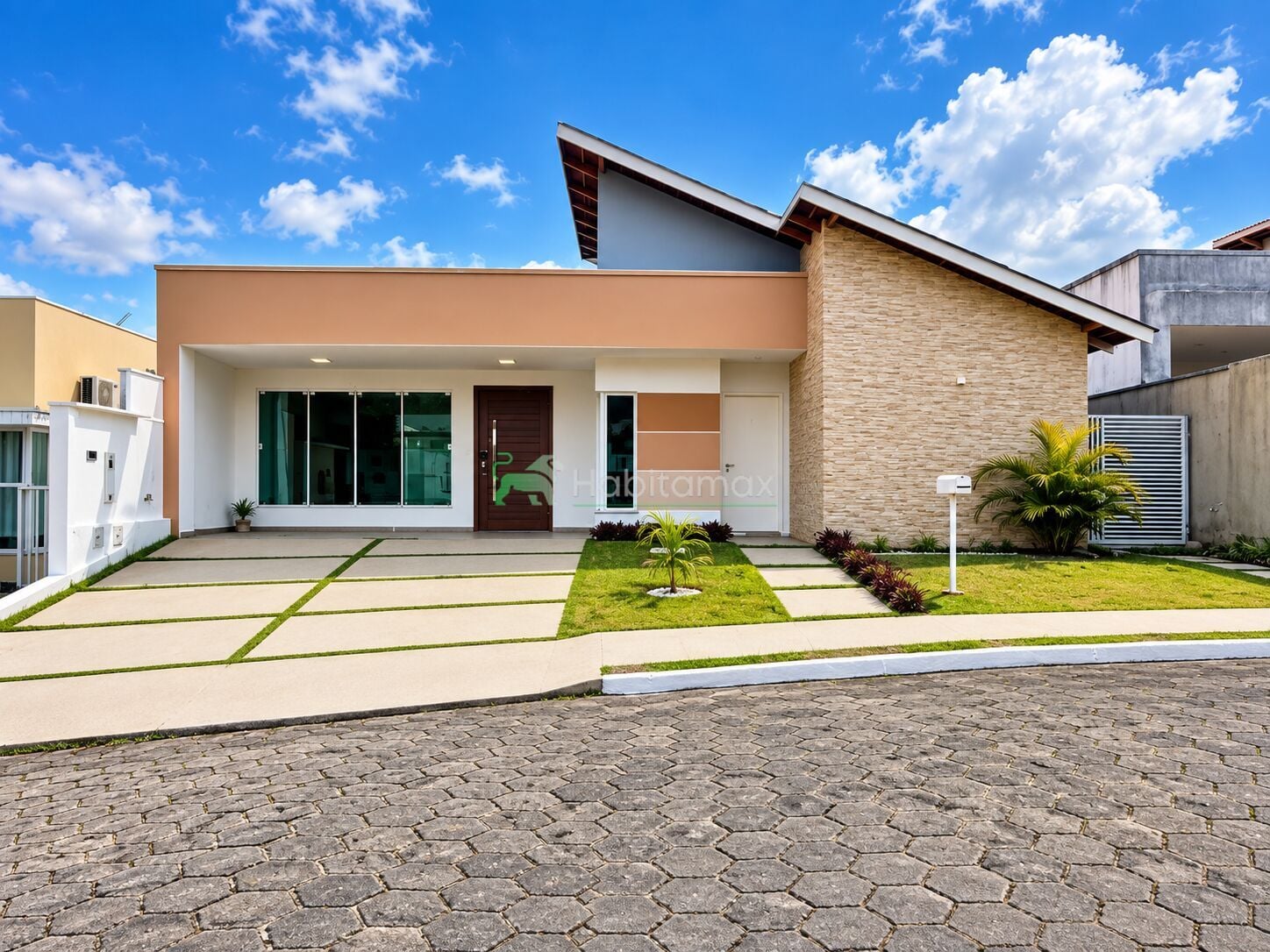 Casa, 3 quartos, 250 m² - Foto 1