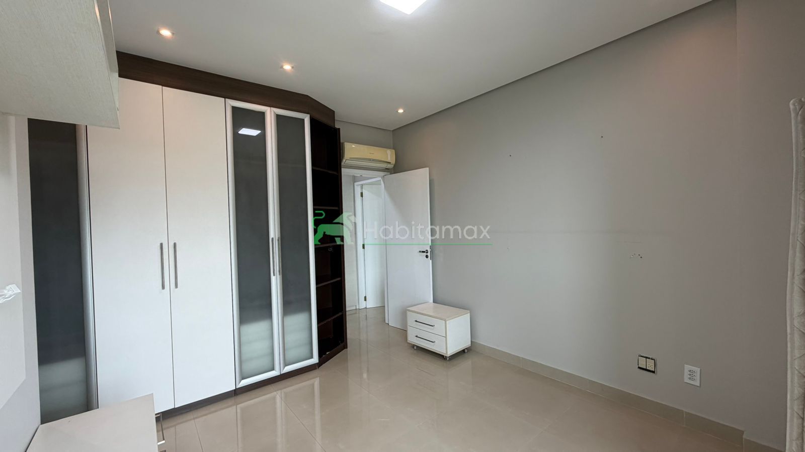 Apartamento, 3 quartos, 204 m² - Foto 3