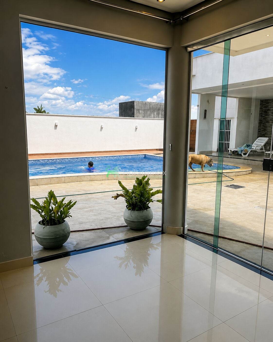 Casa, 5 quartos, 360 m² - Foto 1