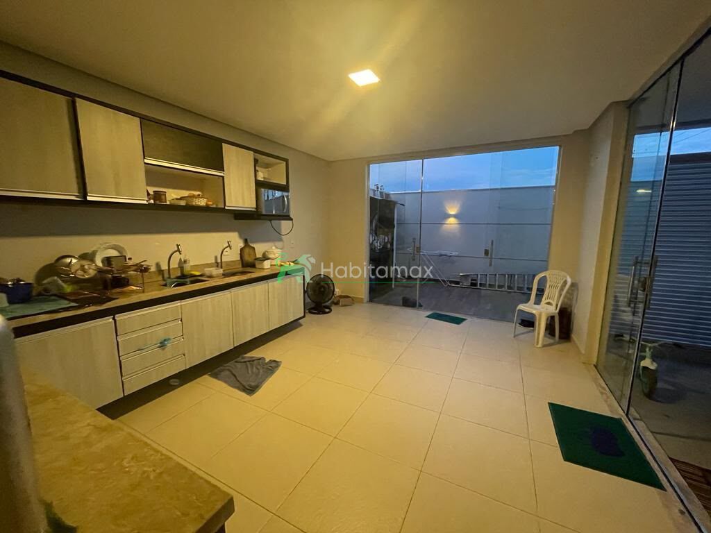 Casa, 3 quartos, 250 m² - Foto 20