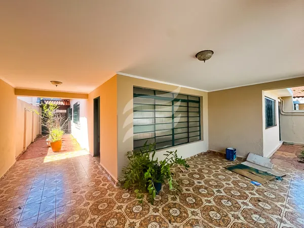 Casa à venda no bairro Bairro das Bandeiras em Araçatuba/SP