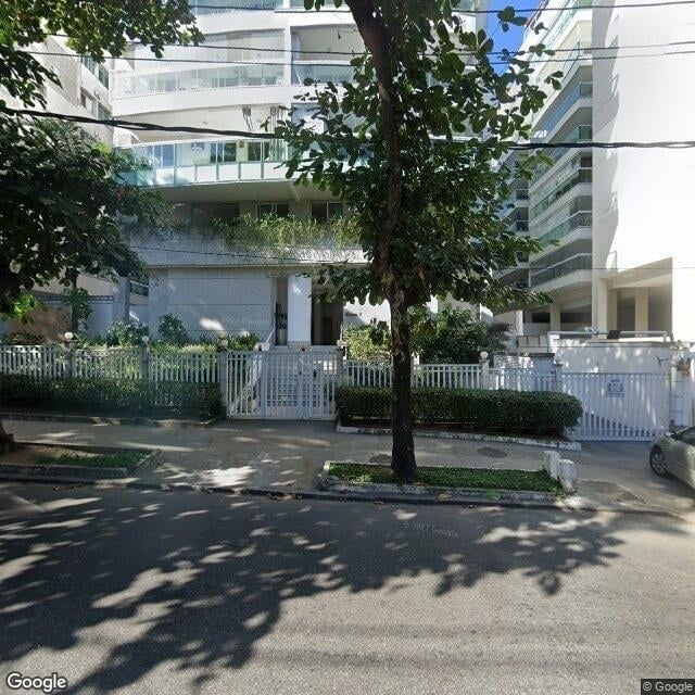 Imagem estática do "Street View" da localização