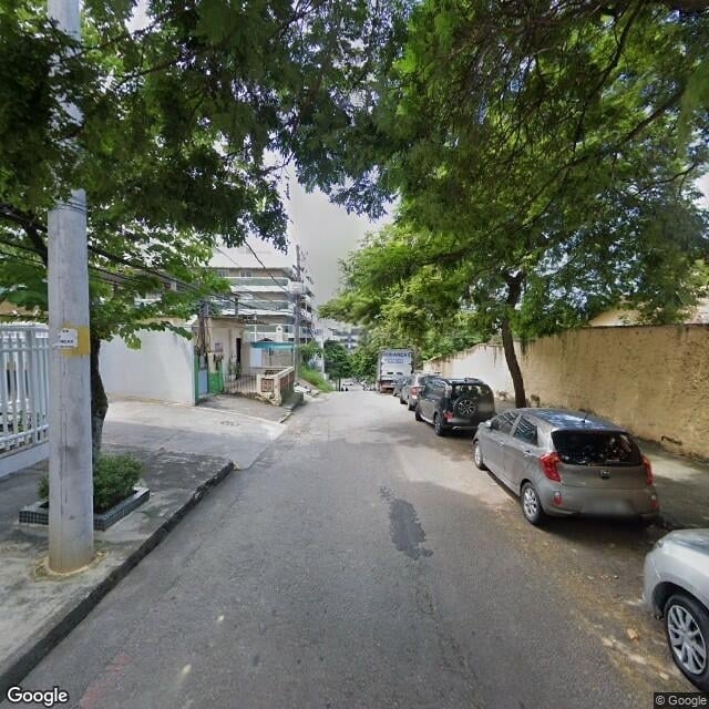 Imagem estática do "Street View" da localização