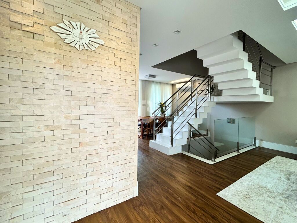 Sobrado, 3 quartos, 227 m² - Foto 2