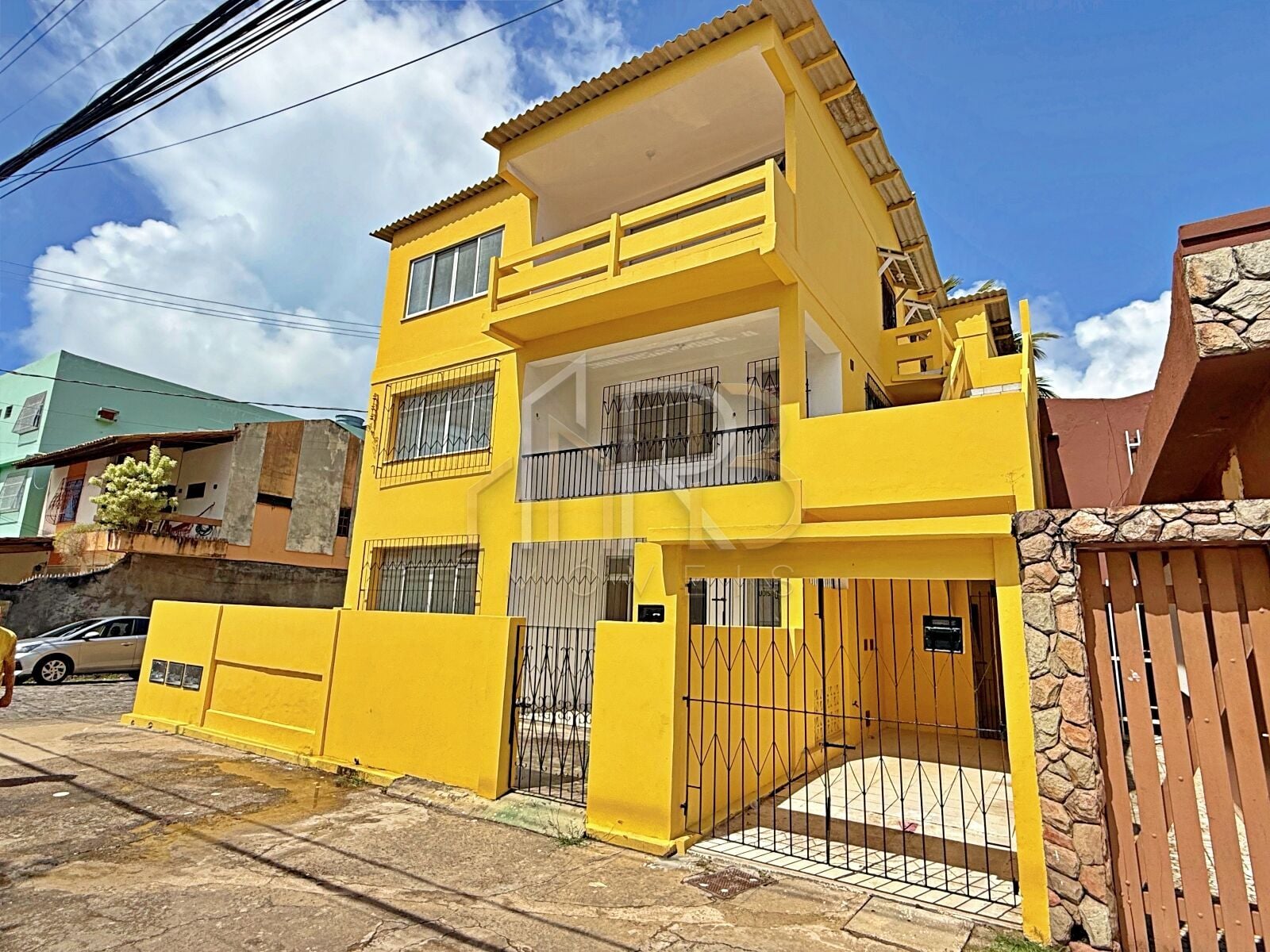 Apartamento para alugar no Pontal próximo a praça e aeroporto