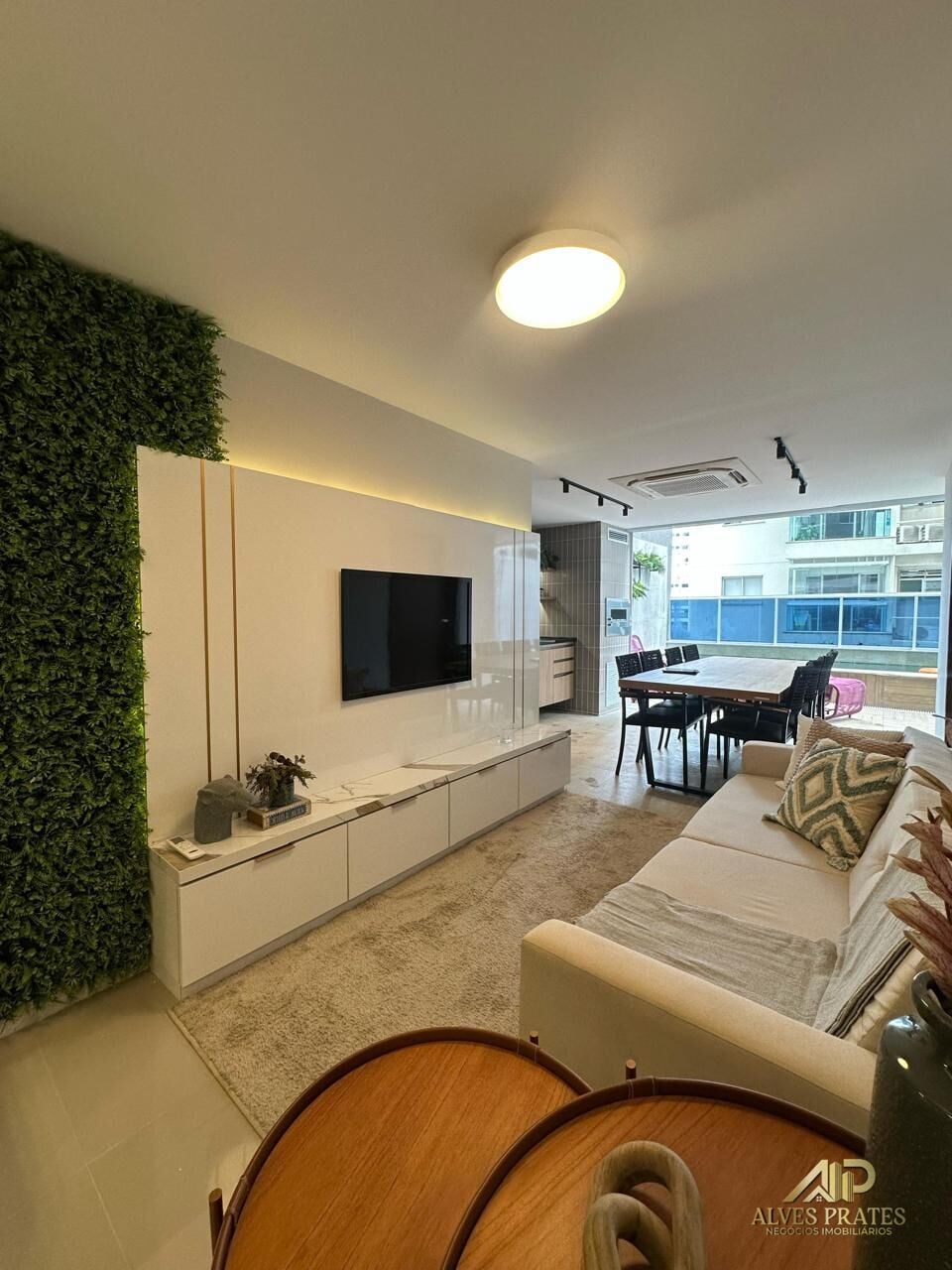 Apartamento, 3 quartos, 126 m² - Foto 2