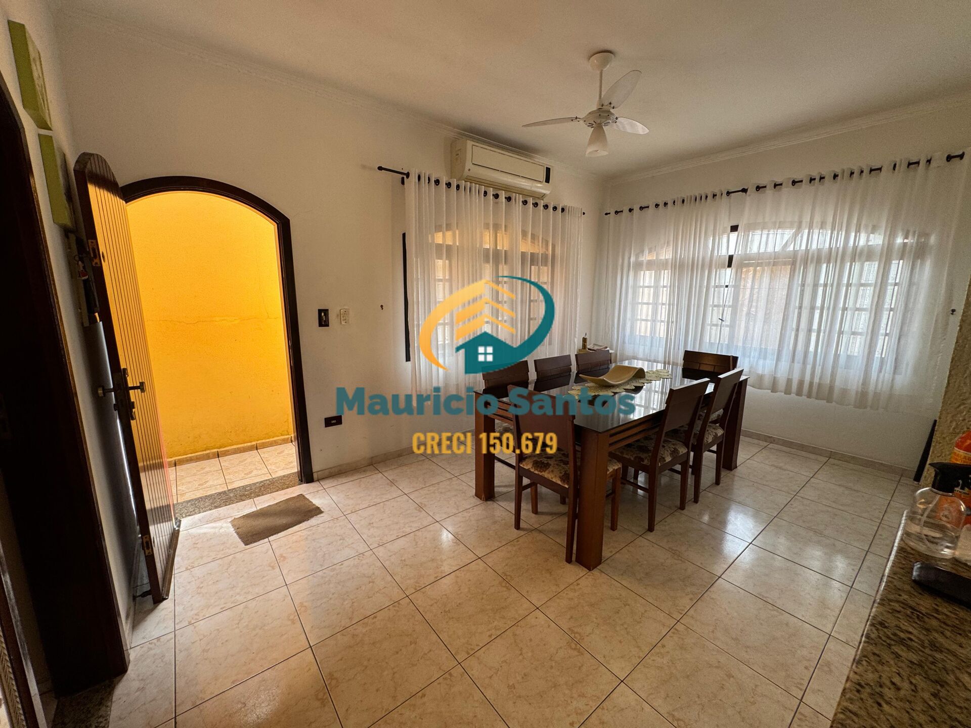 Casa à venda com 5 quartos, 1 suíte, 3 vagas e 219m² no Centro, Mongaguá (SP) — foto 8 de 29
