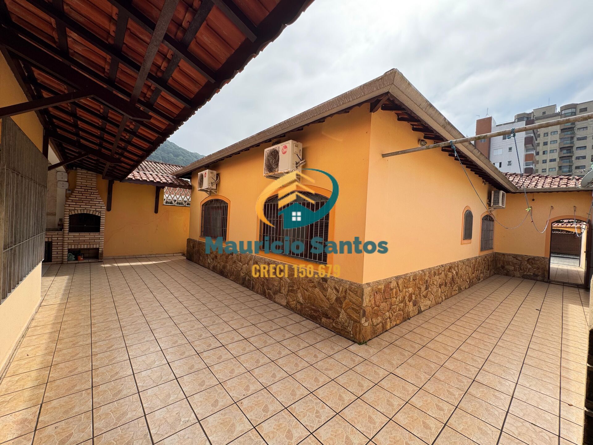 Casa à venda com 5 quartos, 1 suíte, 3 vagas e 219m² no Centro, Mongaguá (SP) — foto 26 de 29
