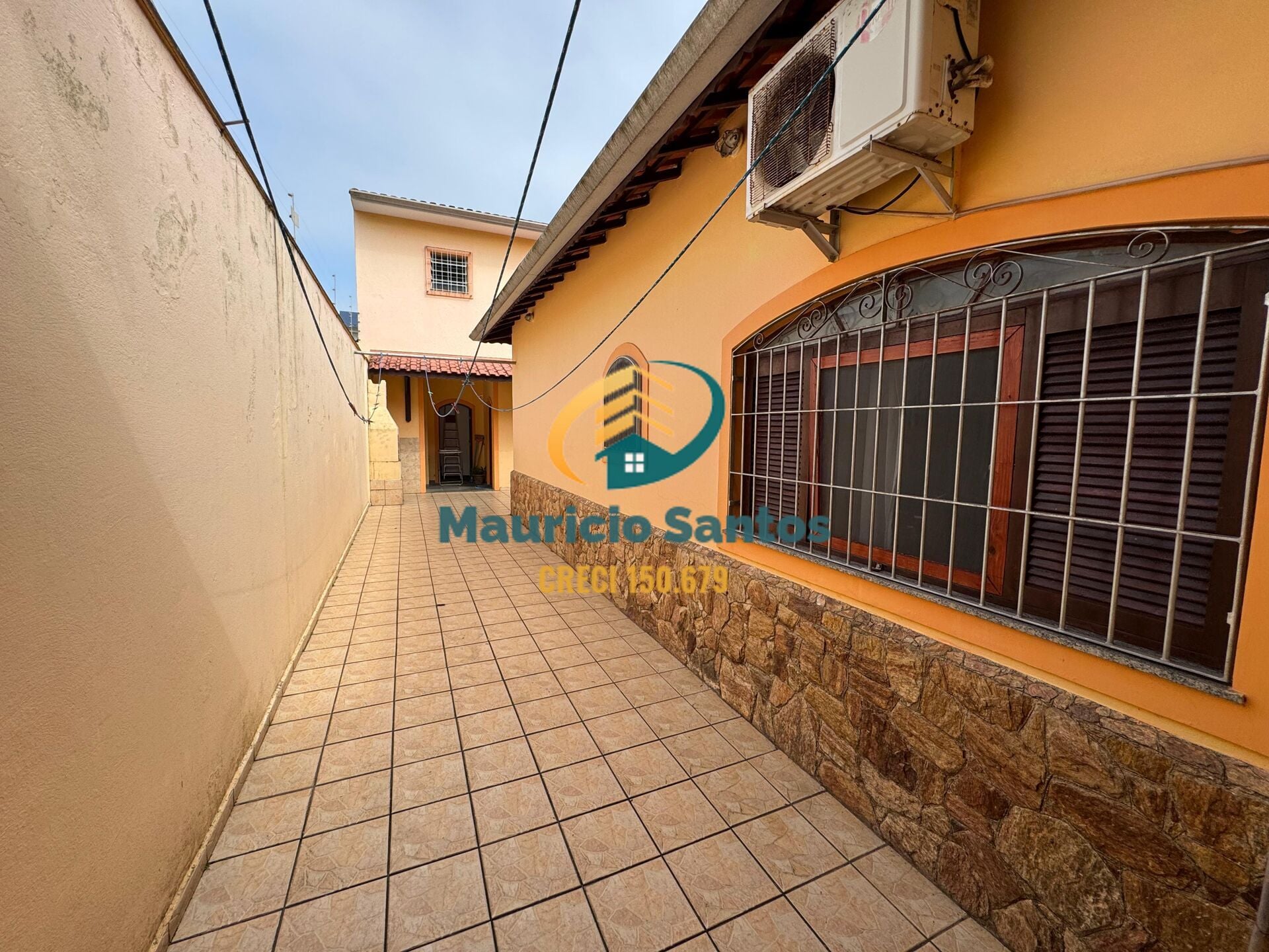 Casa à venda com 5 quartos, 1 suíte, 3 vagas e 219m² no Centro, Mongaguá (SP) — foto 5 de 29