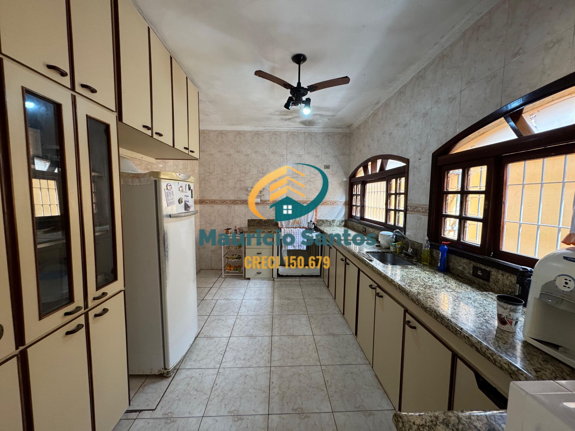 Casa à venda com 5 quartos, 1 suíte, 3 vagas e 219m² no Centro, Mongaguá (SP) — foto 12 de 29