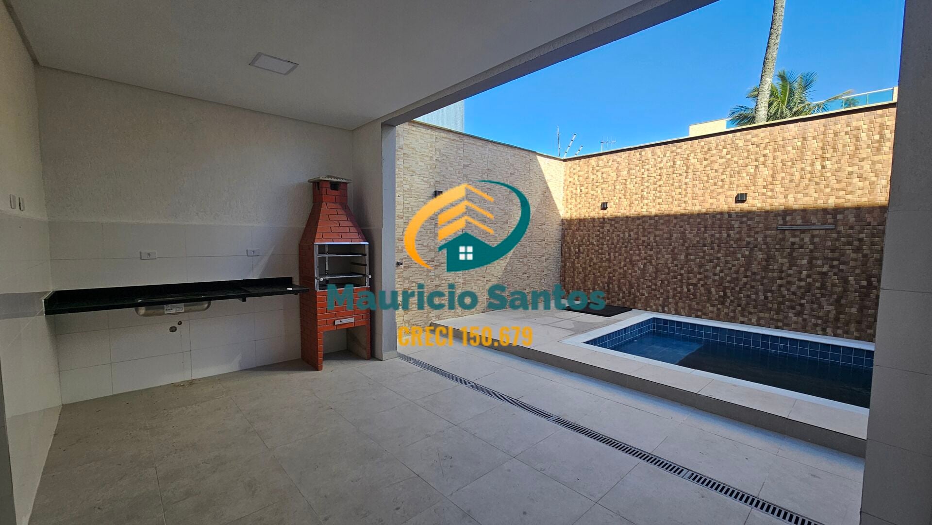 Casa à venda com 3 quartos, 3 suítes, 2 vagas e 179m² no Jardim Aguapeu, Mongaguá (SP) — foto 2 de 30