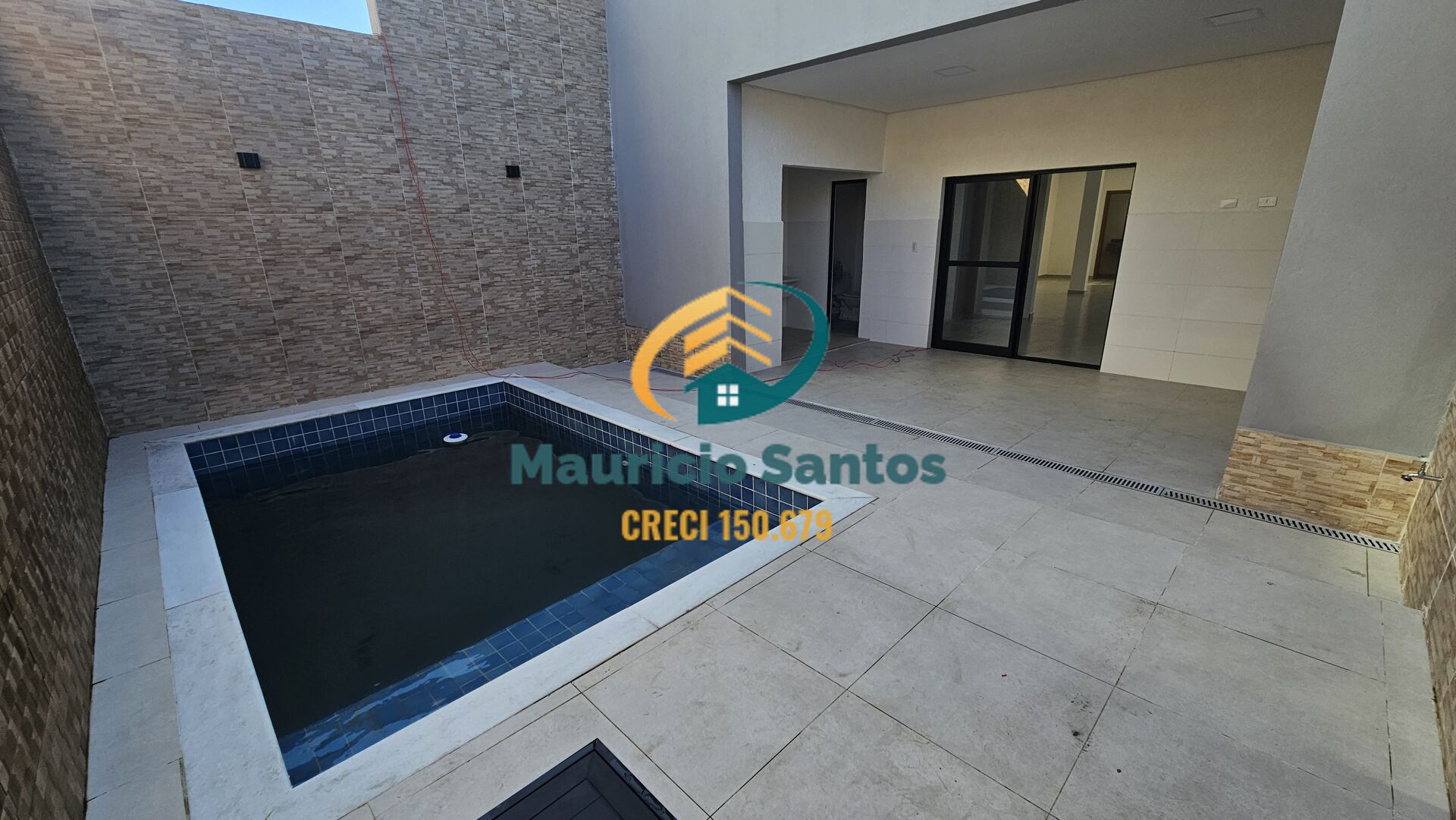 Casa à venda com 3 quartos, 3 suítes, 2 vagas e 179m² no Jardim Aguapeu, Mongaguá (SP) — foto 21 de 30