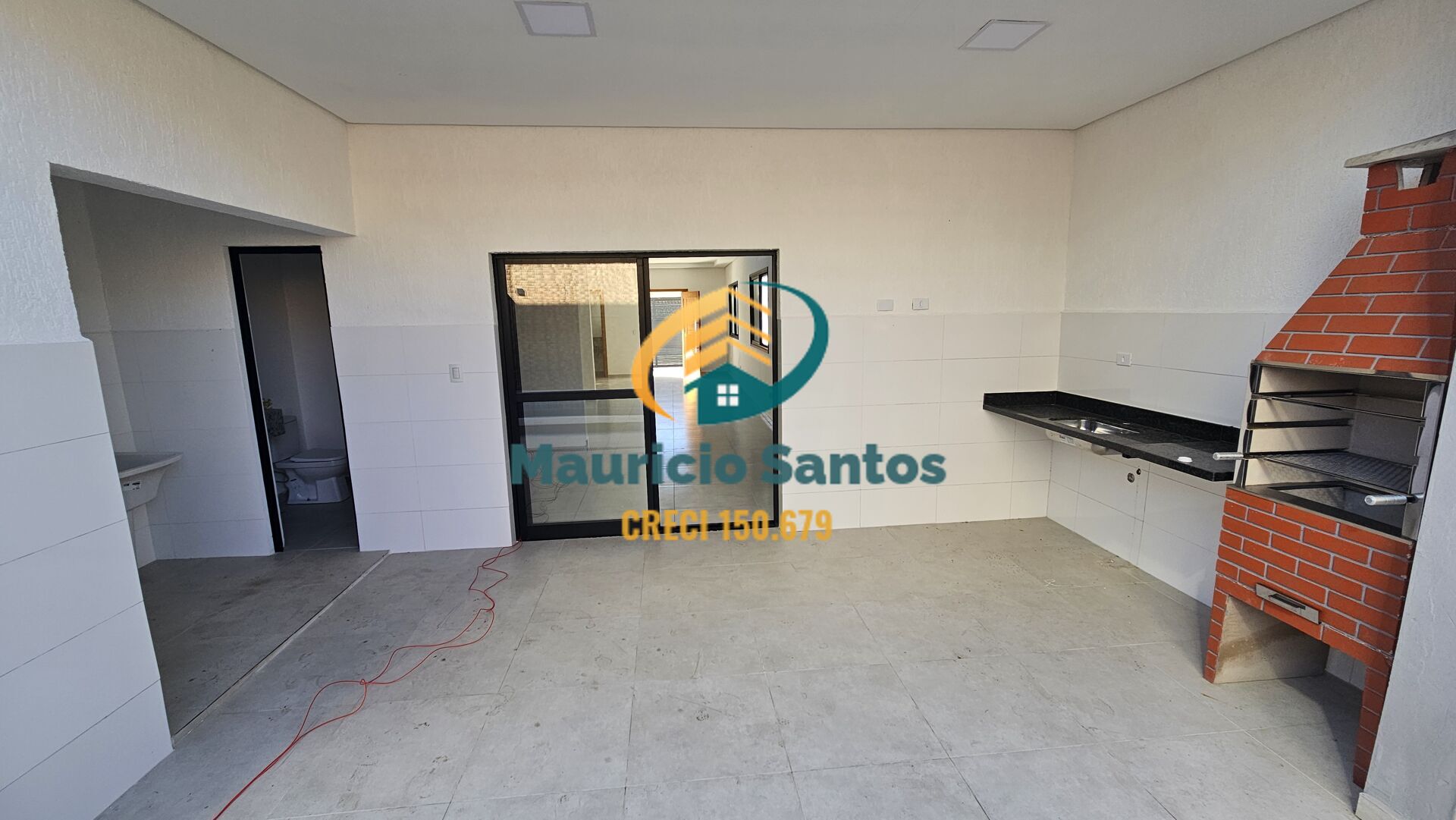 Casa à venda com 3 quartos, 3 suítes, 2 vagas e 179m² no Jardim Aguapeu, Mongaguá (SP) — foto 24 de 30