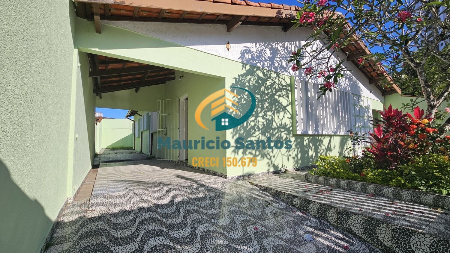 Casa à venda com 3 quartos, 1 banheiro, 4 vagas e 116m² no Jardim Praia Grande, Mongaguá — foto principal