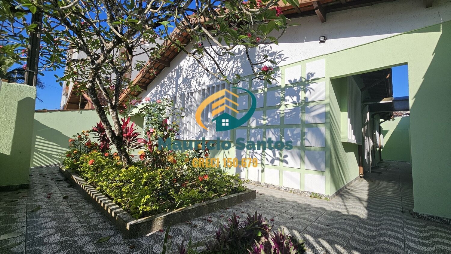 Casa à venda com 3 quartos, 1 suíte, 4 vagas e 116m² no Jardim Praia Grande, Mongaguá (SP) — foto 2 de 30
