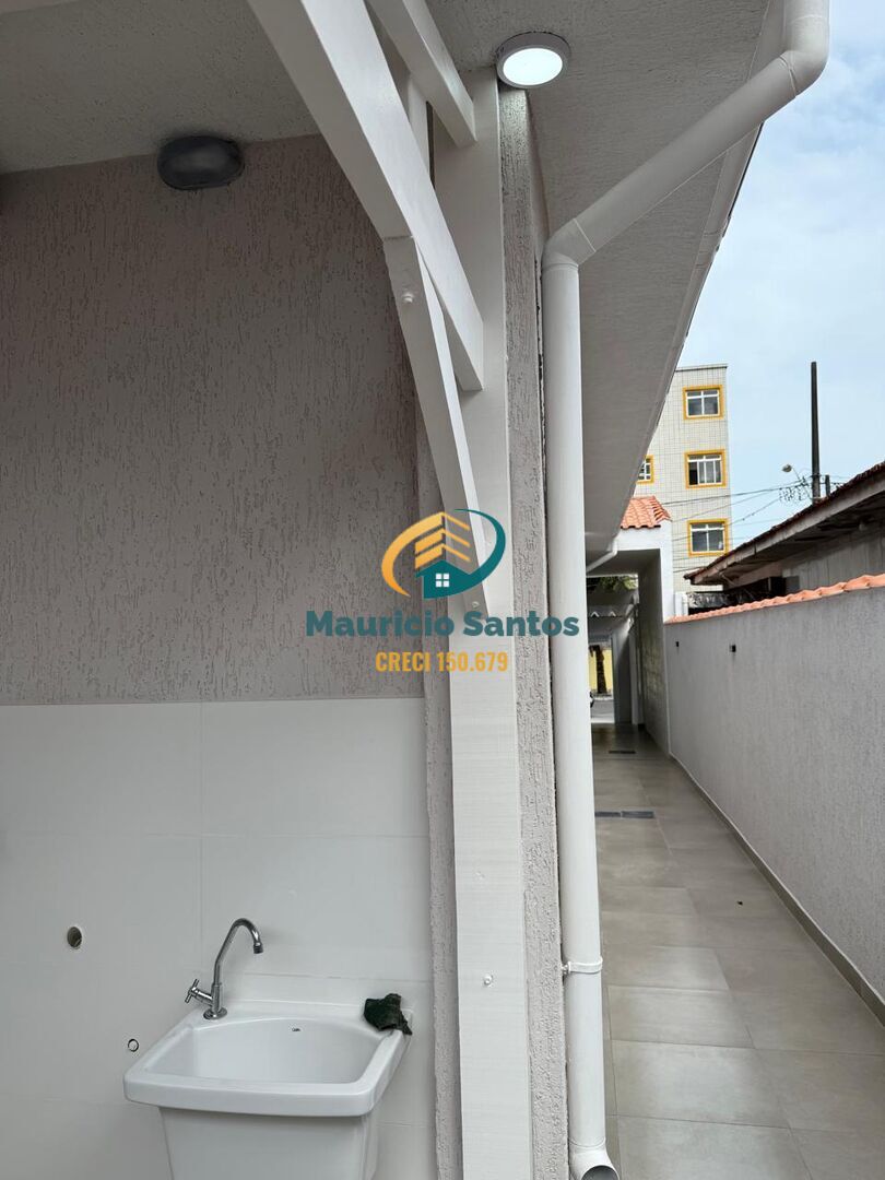 Casa à venda com 2 quartos, 1 suíte, 2 vagas e 70m² no Maracanã, Praia Grande (SP) — foto 8 de 20