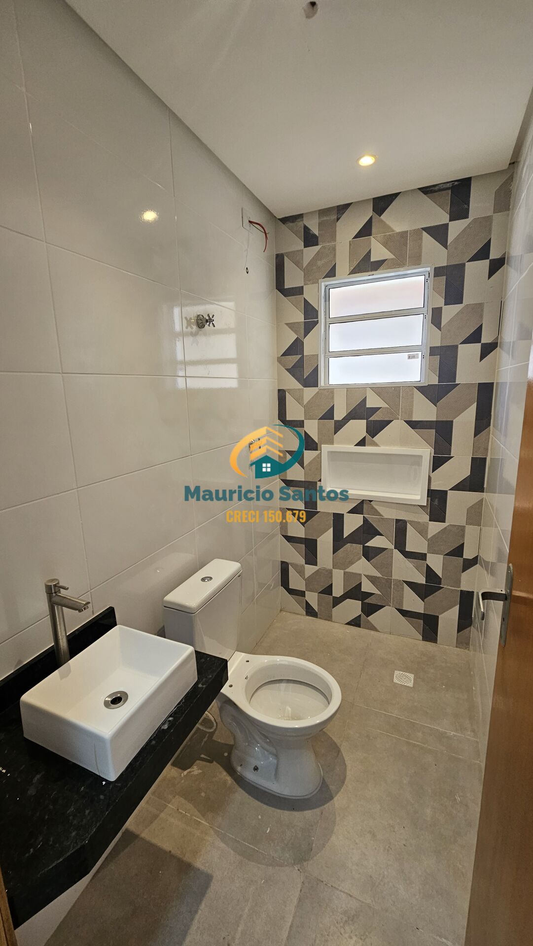 Casa à venda com 2 quartos, 1 suíte, 2 vagas e 70m² no Itaguai, Mongaguá (SP) — foto 21 de 26