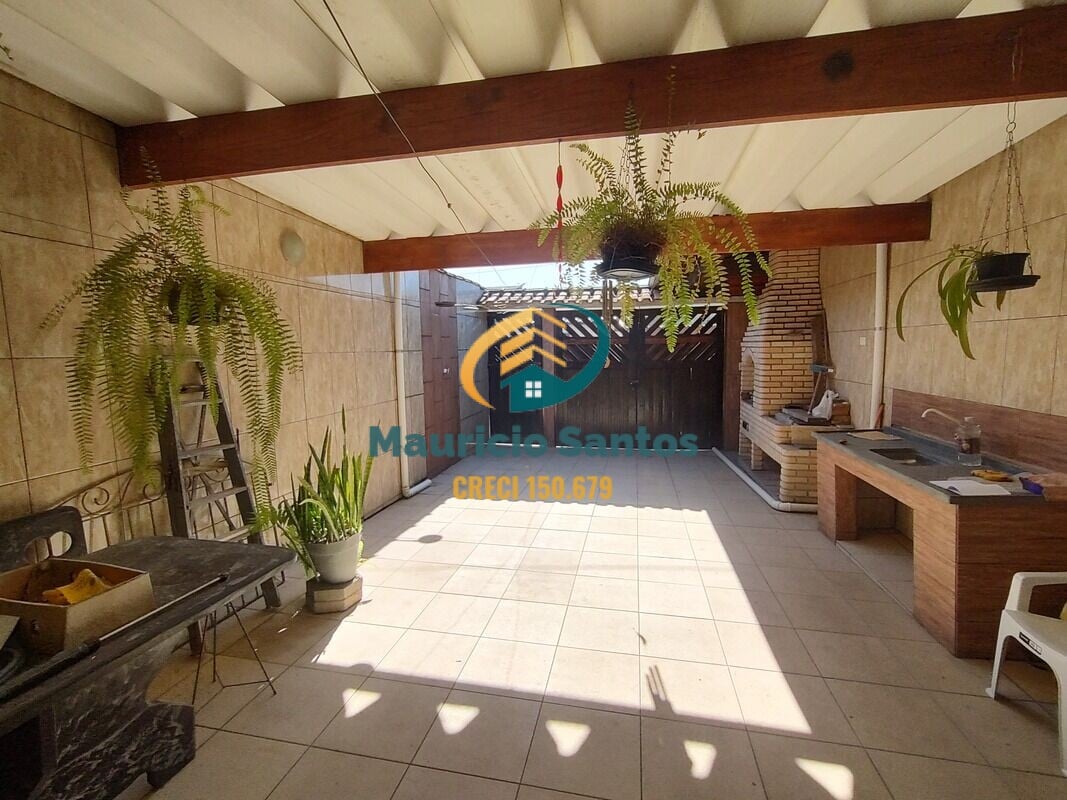 Casa à venda com 3 quartos, 1 suíte, 3 vagas e 148m² no Itaóca, Mongaguá (SP) — foto 3 de 30
