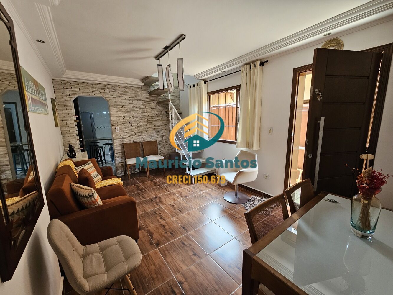 Casa à venda com 4 quartos, 3 banheiros, 1 vaga e 115m² no Centro, Mongaguá — foto principal
