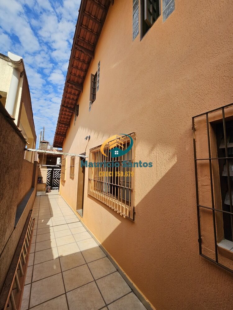 Casa à venda com 4 quartos, 2 suítes, 1 vaga e 115m² no Centro, Mongaguá (SP) — foto 10 de 27