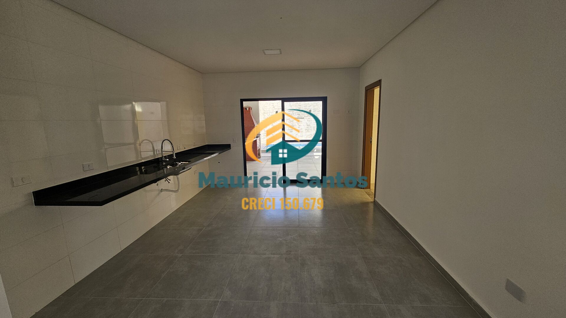 Casa à venda com 3 quartos, 3 suítes, 2 vagas e 177m² no Jardim Aguapeu, Mongaguá (SP) — foto 14 de 30