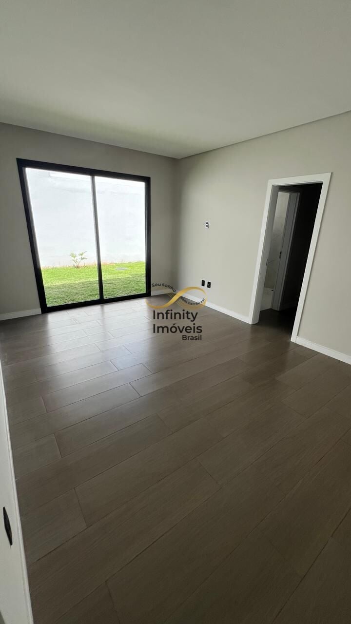 Casa, 4 quartos, 222 m² - Foto 37