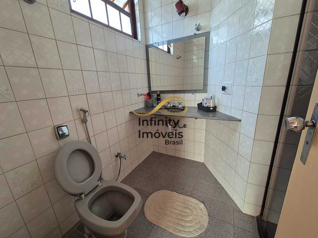 Casa, 4 quartos, 300 m² - Foto 19