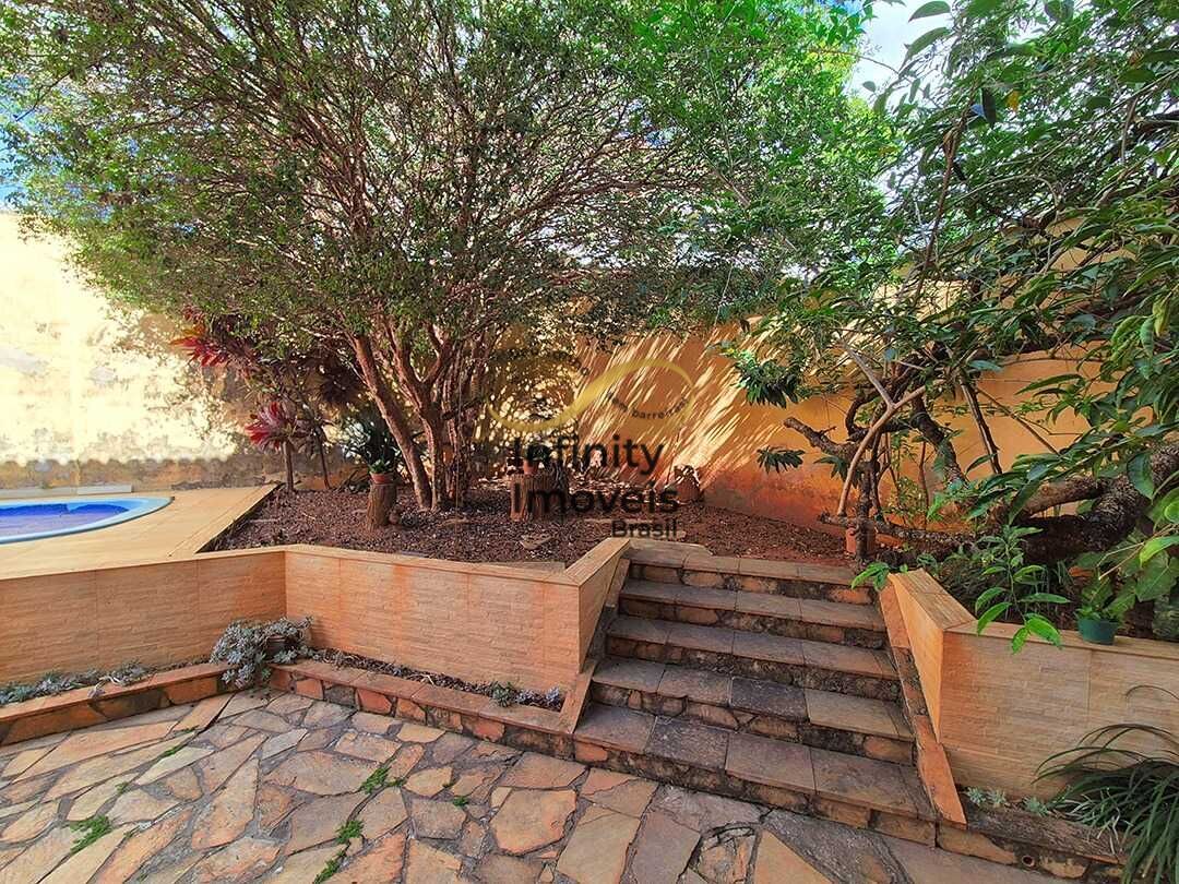 Casa, 4 quartos, 300 m² - Foto 12
