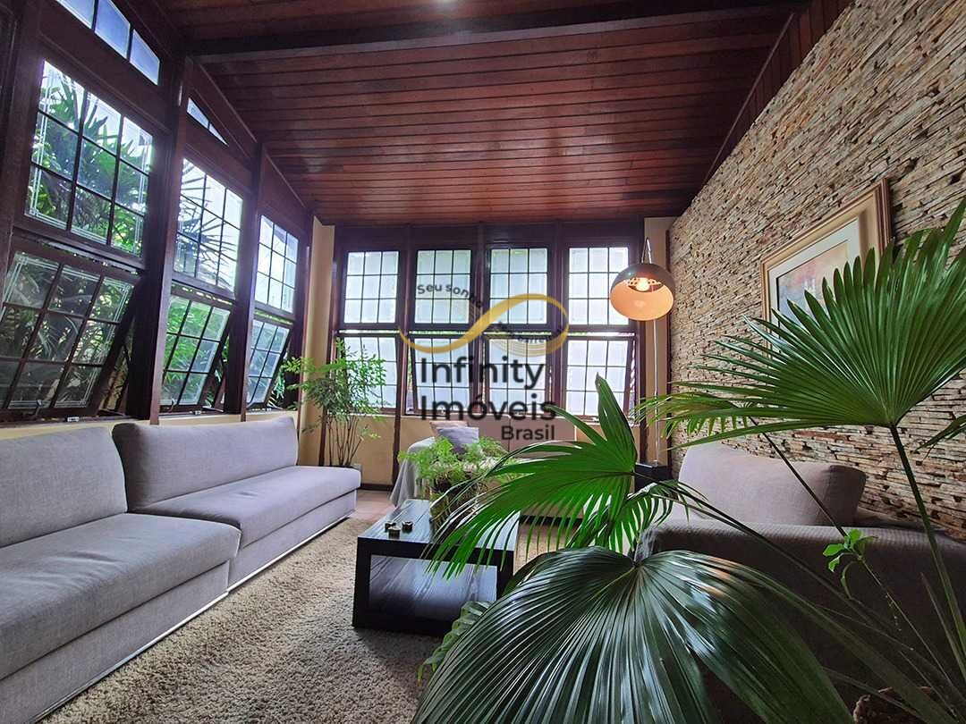 Casa, 4 quartos, 300 m² - Foto 32