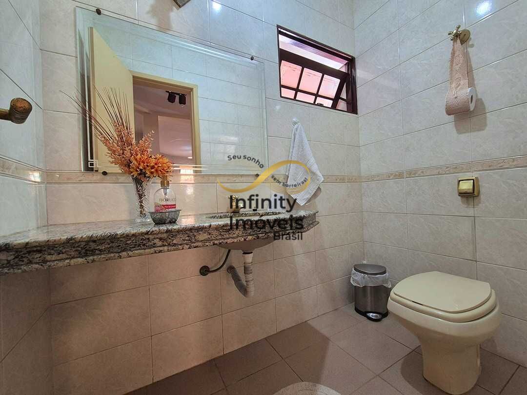 Casa, 4 quartos, 300 m² - Foto 27