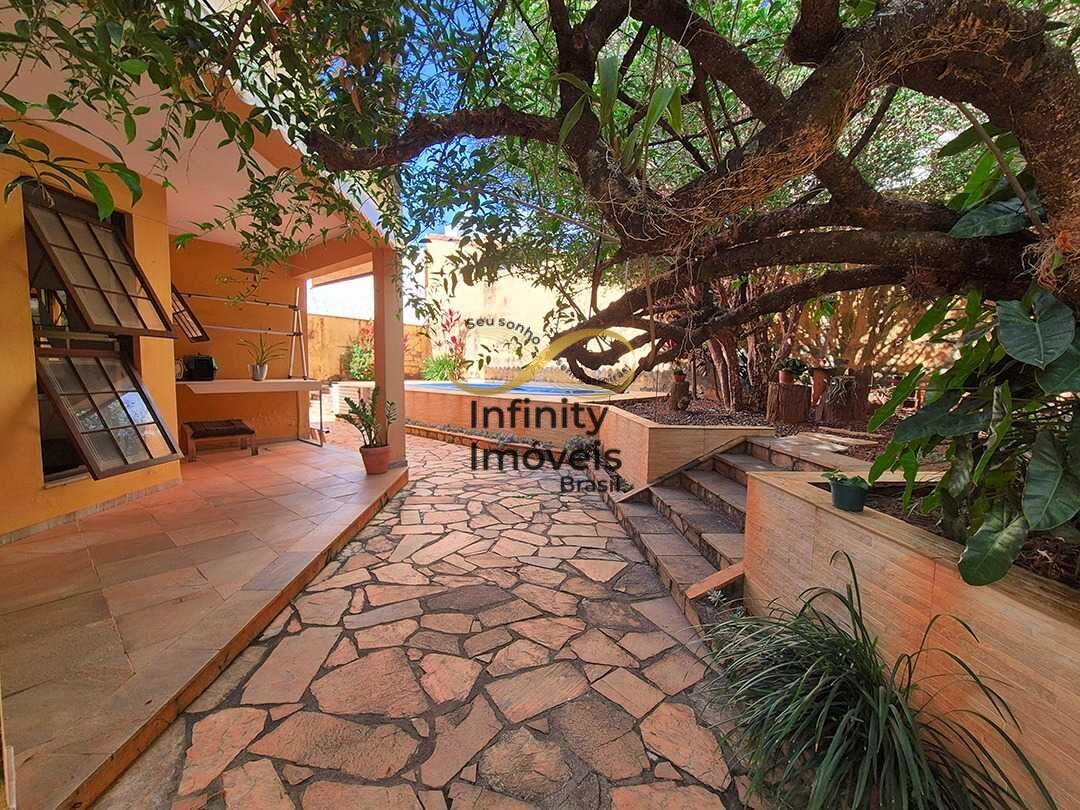Casa, 4 quartos, 300 m² - Foto 8