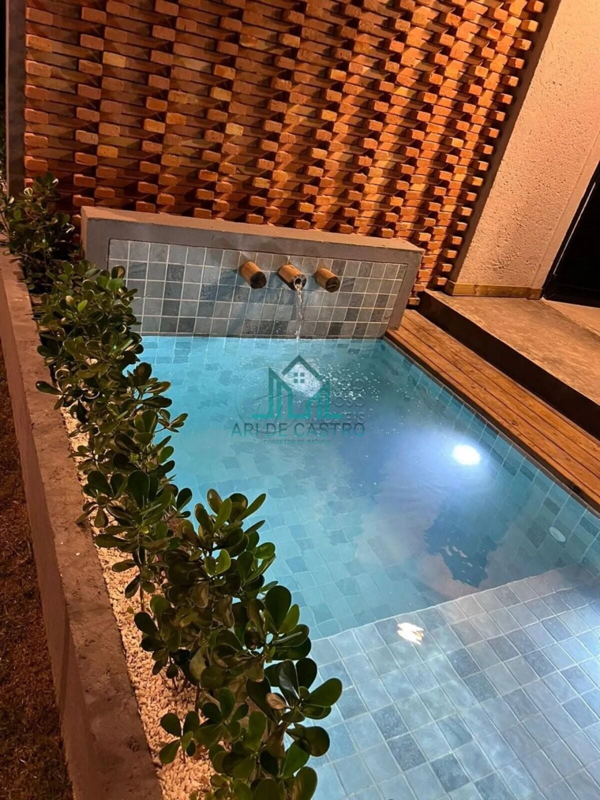 Casa, 3 quartos, 159 m² - Foto 1