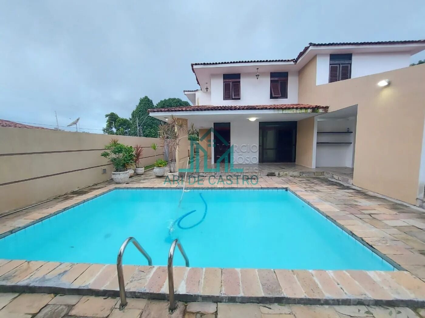 Casa, 5 quartos, 352 m² - Foto 1