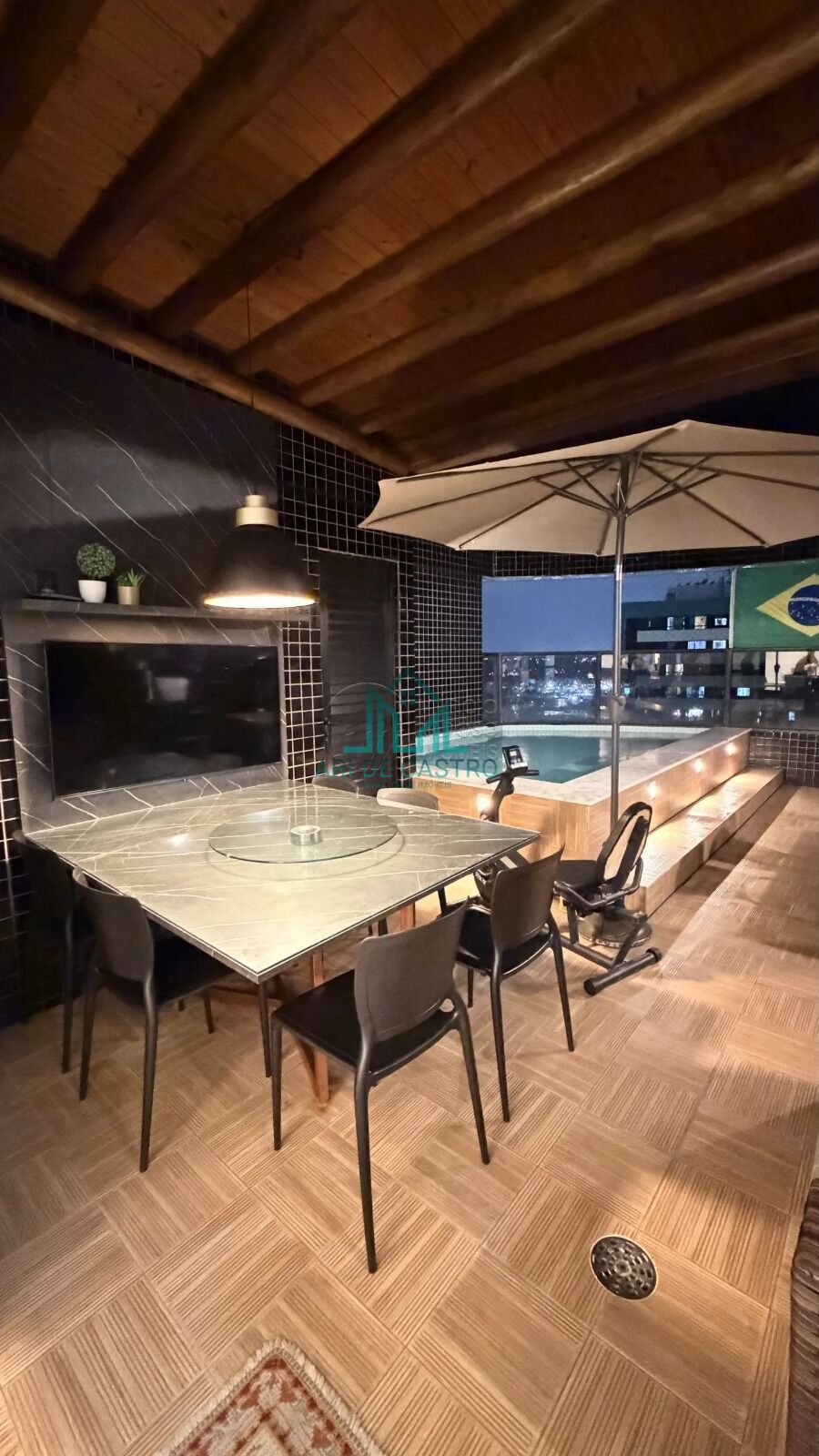 Cobertura, 4 quartos, 225 m² - Foto 35
