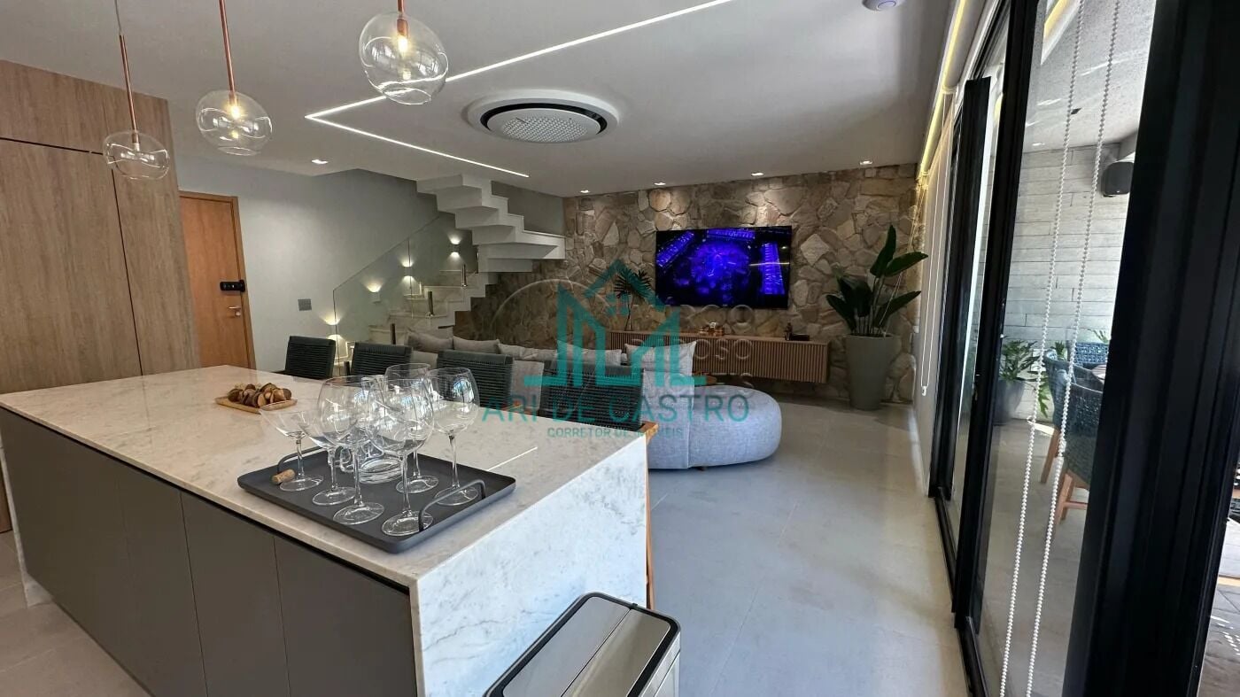 Casa, 3 quartos, 260 m² - Foto 1