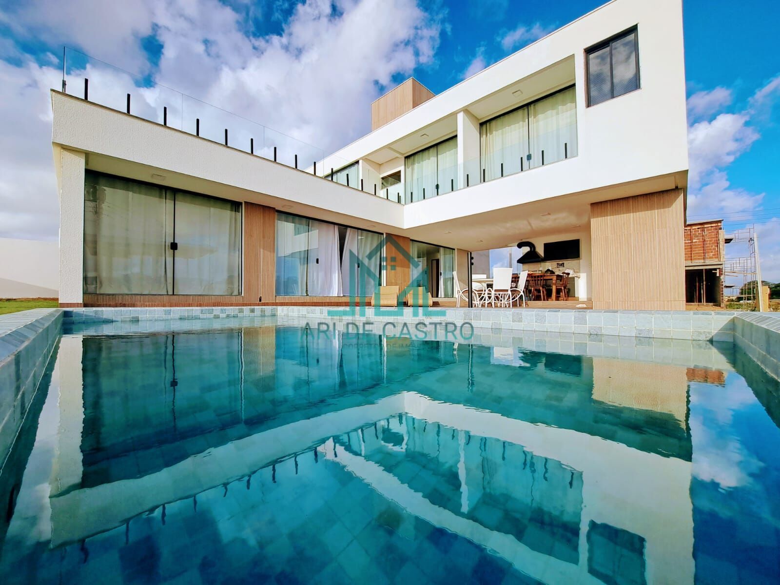 Casa, 4 quartos, 310 m² - Foto 1