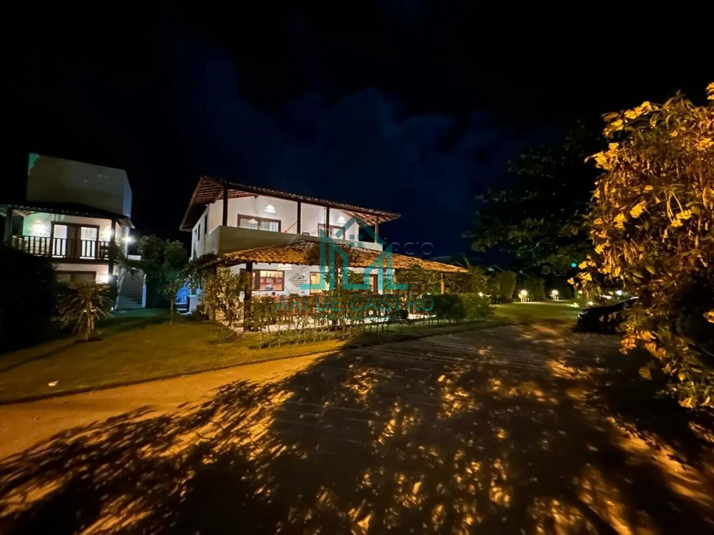 Hotel, 9 quartos, 600 m² - Foto 1