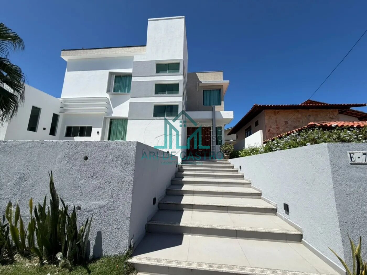 Casa, 3 quartos, 270 m² - Foto 1
