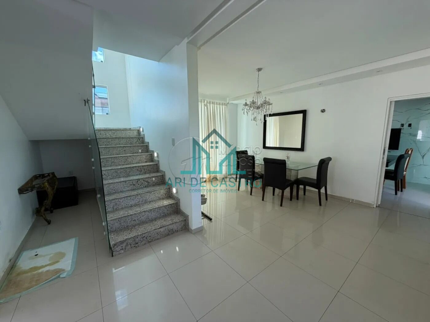 Casa, 3 quartos, 270 m² - Foto 4