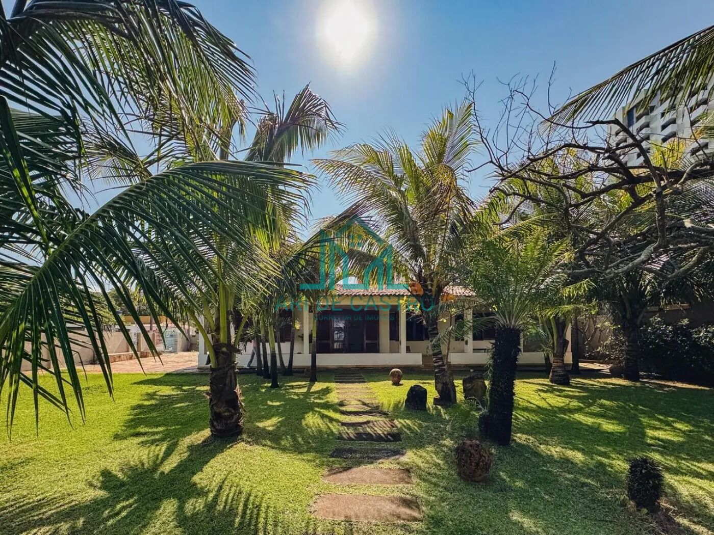 Casa, 4 quartos, 302 m² - Foto 2