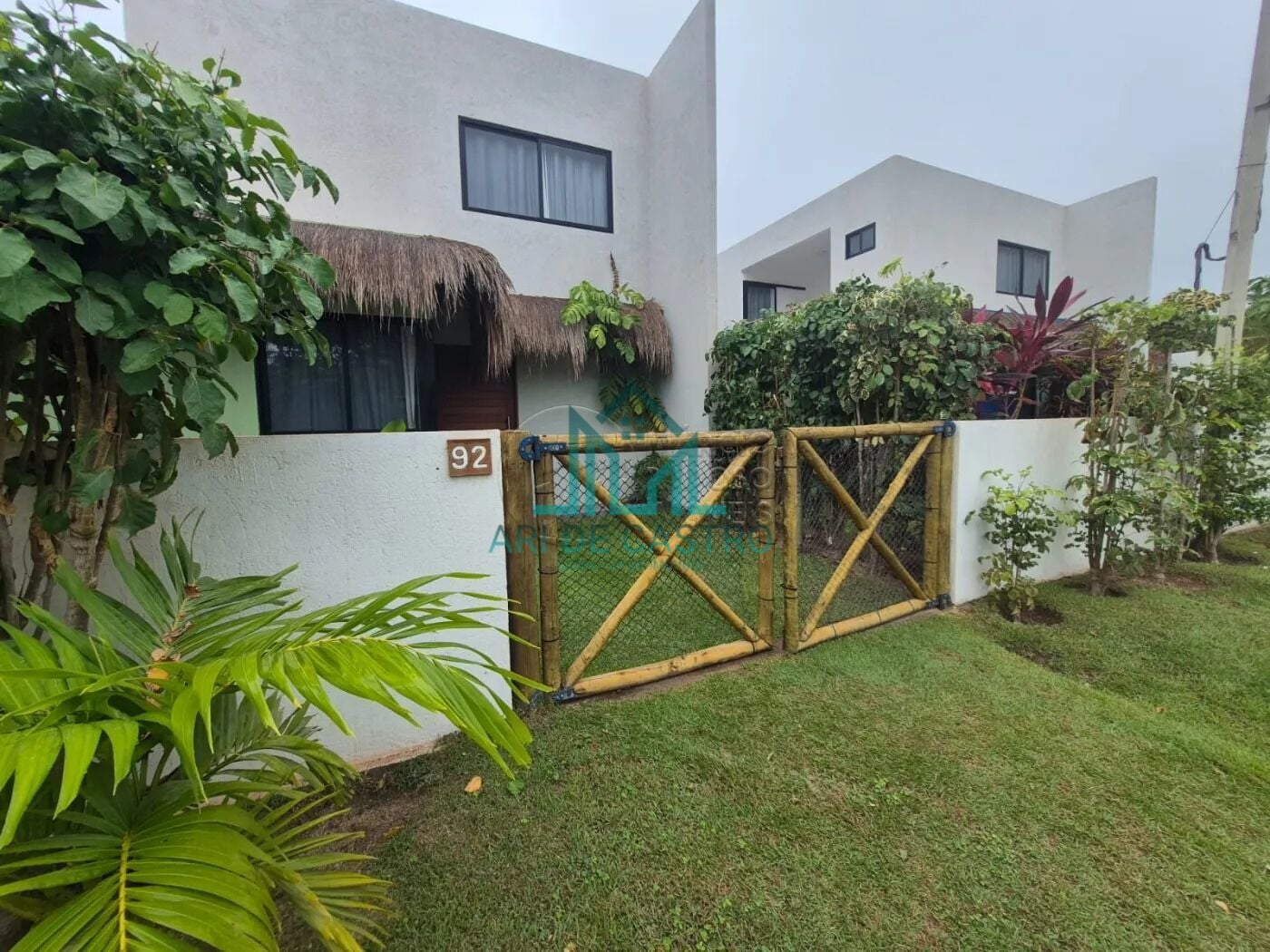 Casa, 3 quartos, 191 m² - Foto 1