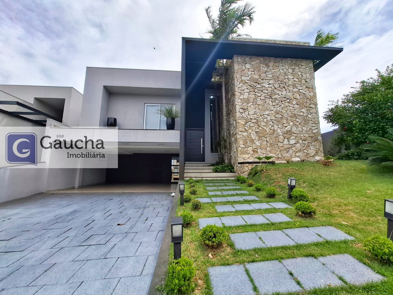 Casa à venda em Santa Cruz, Cascavel — Portal Chave Fácil