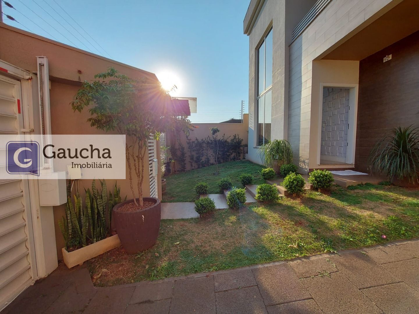 Casa à venda em Região Do Lago, Cascavel — Portal Chave Fácil